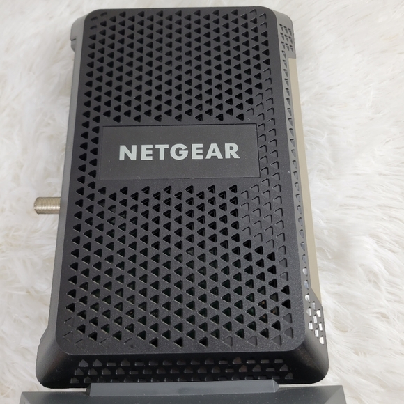 NETGEAR CM1000 cable modem up to 1 gbps Wi-Fi Ethernet DOCSIS 3.1 black - Picture 4 of 10